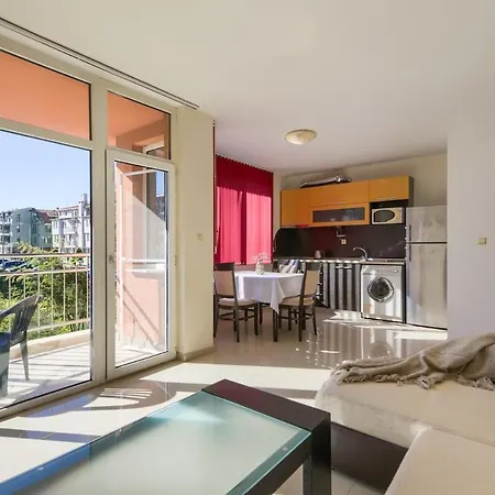 Apartment Stylish Black Sea 2