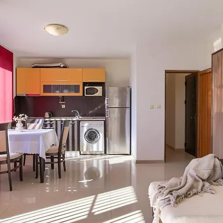 Stylish Black Sea 2 Apartment Nesebar