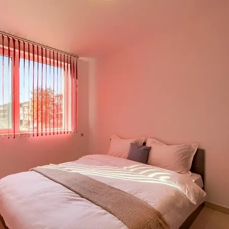 Apartment Stylish Black Sea 2 *
